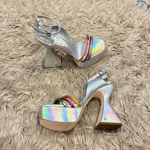 Circus NY by Sam Edelman Alana Platform Sandal in holographic silver size 9